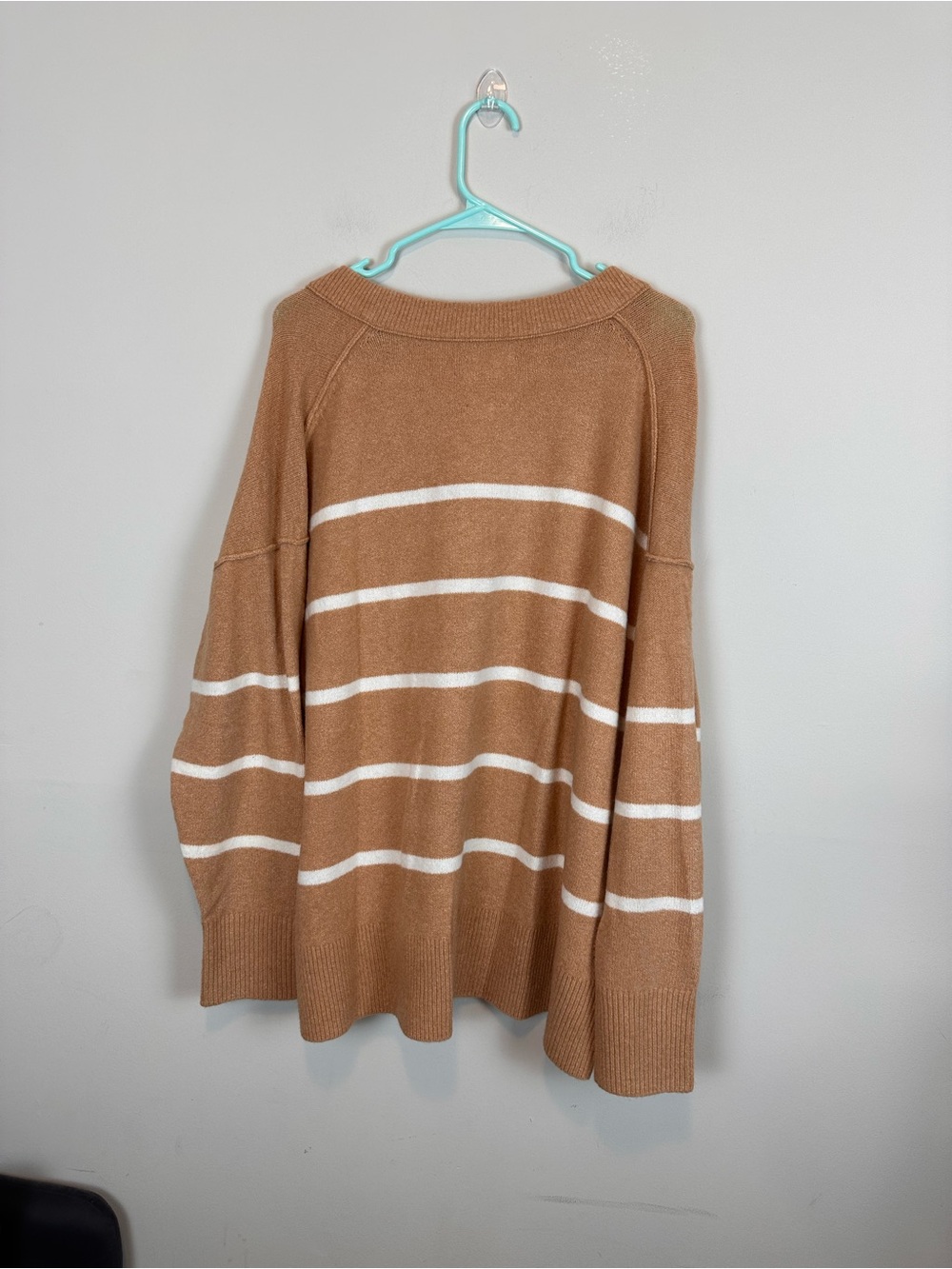Aerie Oversized V-Neck Striped Sweater Camel White Striped Size L - Picture 7 of 13